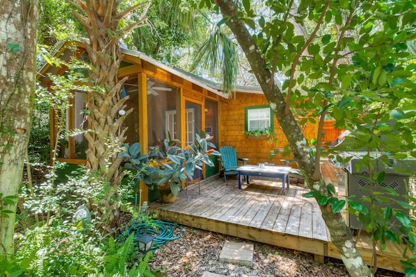 Tin Shed Revival Cabin is a unique wooded retreat!