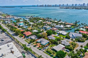 Beautiful Riviera Beach Home 