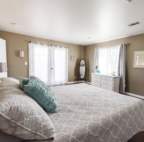 Master bed room