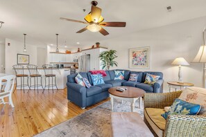 VP303: T's Retreat l Living Area
