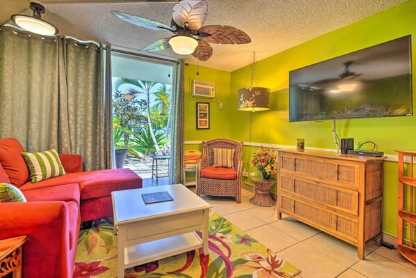 Kailua-Kona Vacation Rental | Studio | 1BA | 375 Sq Ft | Stairs Required