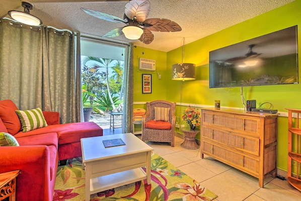 Kailua-Kona Vacation Rental | Studio | 1BA | 375 Sq Ft | Stairs Required