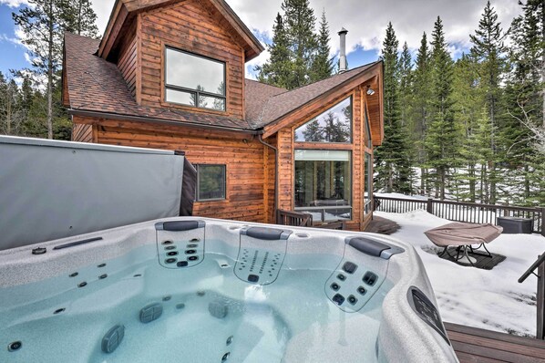 Bain à remous extérieur