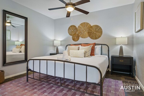 King bed with luxury hotel quality linens