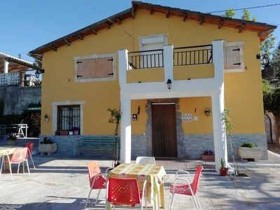 Detached villa with pool