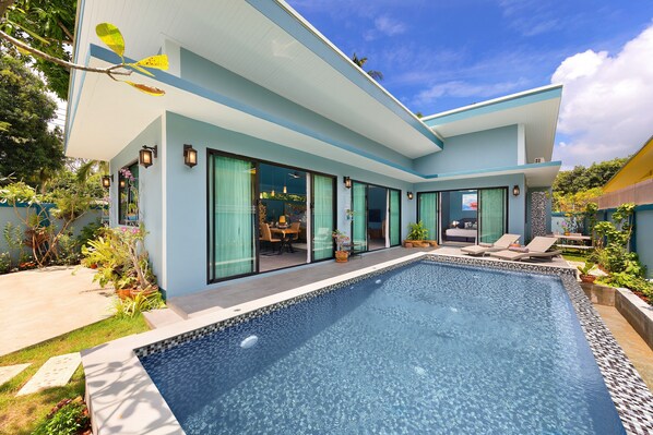 Villa Baan Kluay Mai
Front of villa
