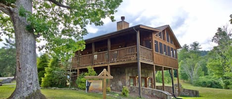 Smokey Trails Cabin