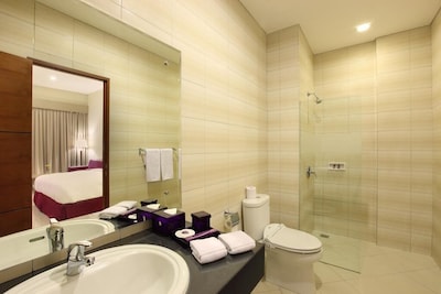 Beautiful Central Kuta 6 Adult 4 Star Standard