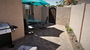 Rental private courtyard