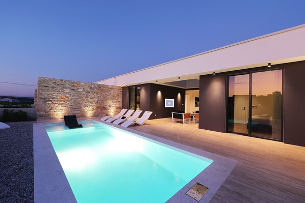 Front of property – evening/night
