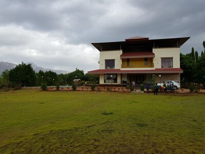 LUXURIOUS 5BHK VILLA ON HILLTOP