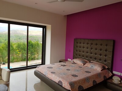 LUXURIOUS 5BHK VILLA ON HILLTOP