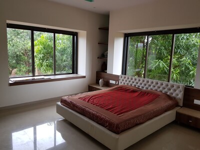 LUXURIOUS 5BHK VILLA ON HILLTOP