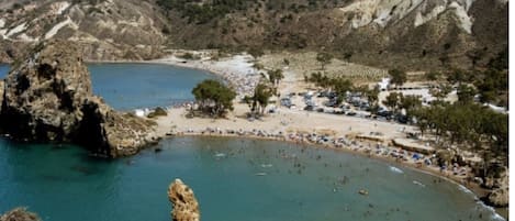 Plage Porsay situé à quelques mètres de la maison....