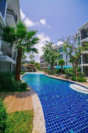 2 Bedroom Apartment sea view Rawai beach