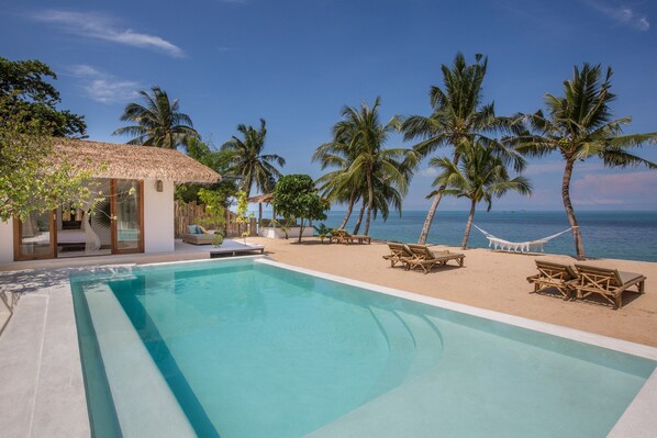 Kya Beach House b/front Pool Sunset