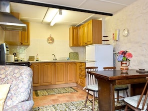 Kitchen and dining area | Lower Chinkwell - Wooder Manor, Widecombe-in-the-Moor, near Bovey Tracey