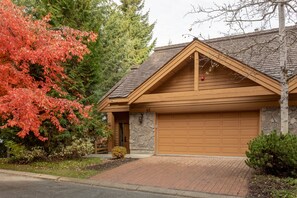 Exterior view of Northern Lights #45