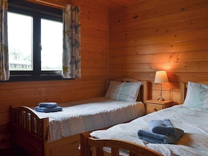 Twin bedroom | West Middlewick Farm - Churn - West Middlewick Farm , Nomansland, near Tiverton