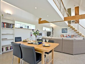 Delightful open plan living space | Antells Farm Barn, Sturminster Newton