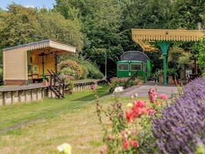 Garden and grounds | Sprat and Winkle, Horsebridge