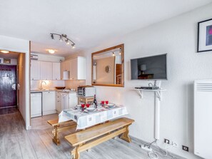 Pièce, Propriété, Design Intérieur, Meubles, Bâtiment, Maison, Plafond, Sol, Domicile, Salon
