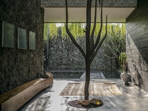 Villa Mana - Entrance