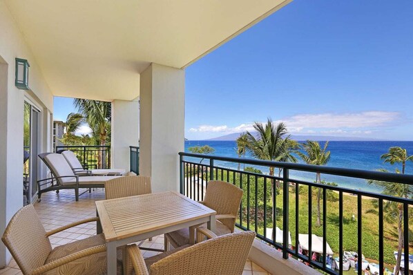 Main Lanai/Balcony.  The Island of Lanai is on display in the distance.