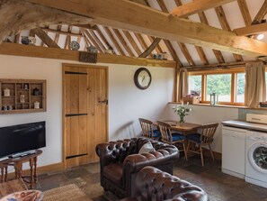 Open plan living space | Heron Barn - Penn Estate, Hollingbourne