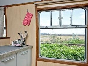 Coastal view | Brunel Boutique Railway Carriage No 5 - Brunel Boutique Railway Carriages, Dawlish Warren