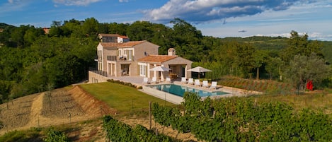 Villa Oliva from the neighbouring vineyard