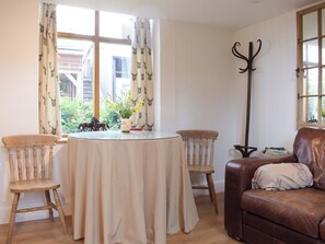 Open plan living space | Pepperpot Lodge, Baschurch