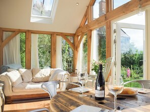 Light and airy living area | The Garden Retreat, Marbury, near Whitchurch