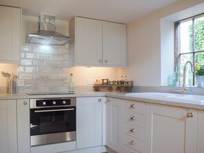 Delightful kitchen | The Garden Retreat, Marbury, near Whitchurch