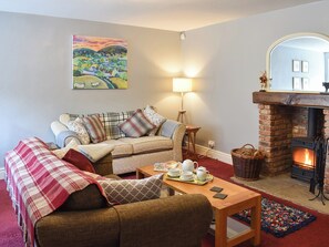 Cosy living room | 3 Winville Mews, Askrigg, near Hawes