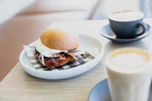 Frukost