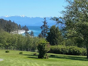 6 acres of Views Views Views