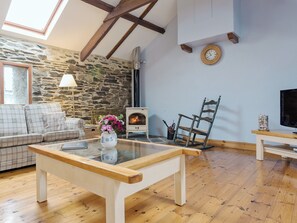 Open plan living space | New England - Tregrill Farm Cottages, Menheniot, near Liskeard