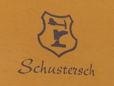 "  Schusters Haus  "