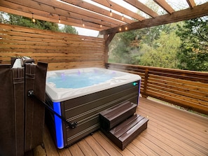 Bain à remous extérieur