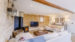 High Barn & Little Barn Lounge - StayCotswold