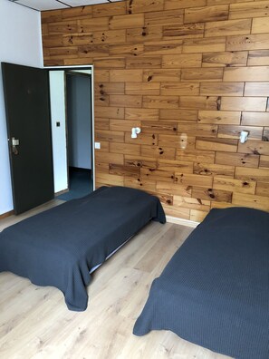 chambre deux lits