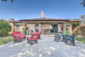 Patio | Outdoor Dining Area