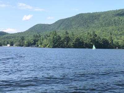 Doc's Lake house 2 bedroom apartment 