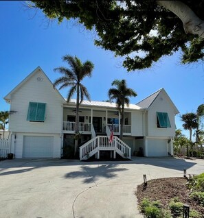 The is the main house (villakeywest) as seen from the street, Cabana in back.