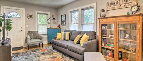 Colorado Springs | 1BR | BA | 650 Sq Ft