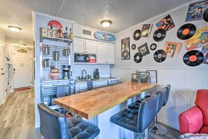 Main Living Space | Single-Story Unit