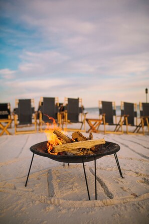 Bonfires at the Beach - There is nothing more fun than a bonfire at the beach. Your Friend at the Beach can help you plan your next visit to the beach - bonfires are permitted at the nearby Public Beach and YFAB can help you choose the best bonfire company. But book now to reserve the best times!
