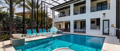 Private Pool & Patio