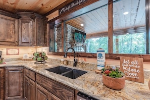 BearBottomLodge.BrokenBow